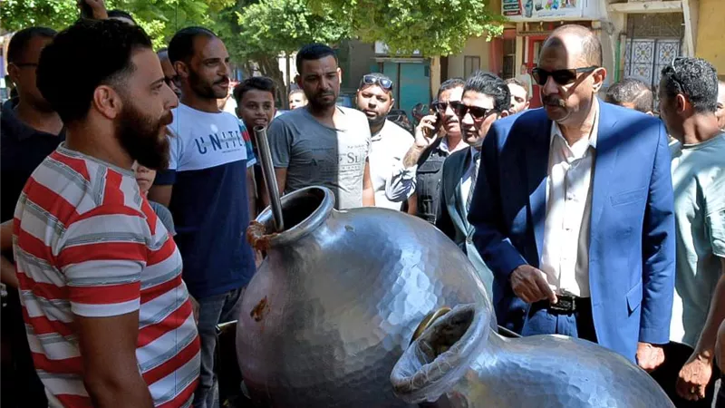  محافظ سوهاج يتفقد عدد من الشوارع ويتابع مستويات النظافة ورفع الإشغالات