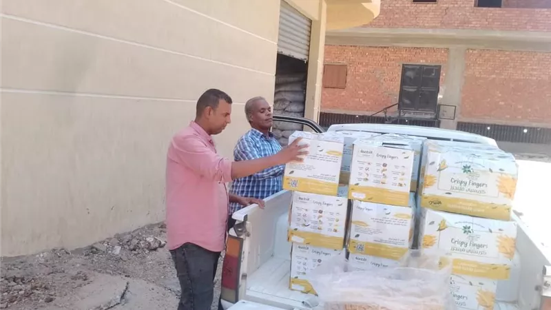 تموين الأقصر يضبط نصف طن مقرمشات مجهولة المصدر