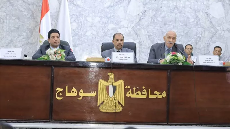 محافظ سوهاج يشدد على الانتهاء من ملف التصالح والتصدي للتعديات وحصر الأصول الغير مستغلة بالوحدات المحلية 
