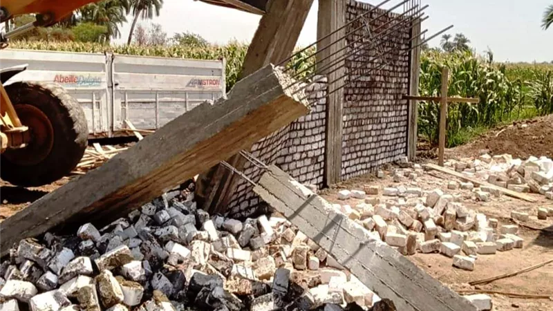 محافظ سوهاج: إزالة 134 حالة تعدي على أملاك الدولة والأراضي الزراعية
