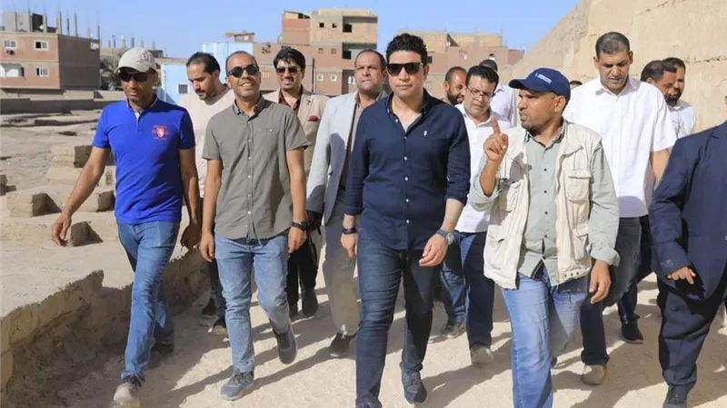 نائب محافظ سوهاج يتفقد عددا من المواقع السياحية والأثرية بأبيدوس