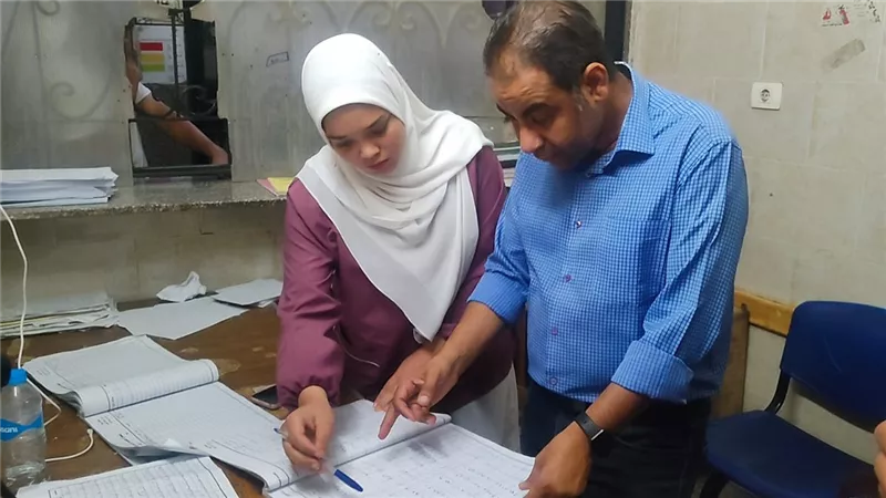 وكيل الصحة بأسيوط يحيل 4 أطباء للتحقيق بمستشفى الشاملة لتغيبهم عن العمل 