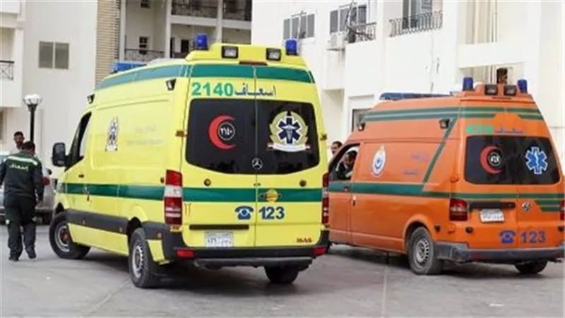 مصرع شخص وإصابة اثنين آخرين في حادث انقلاب سيارة بجهينه في سوهاج