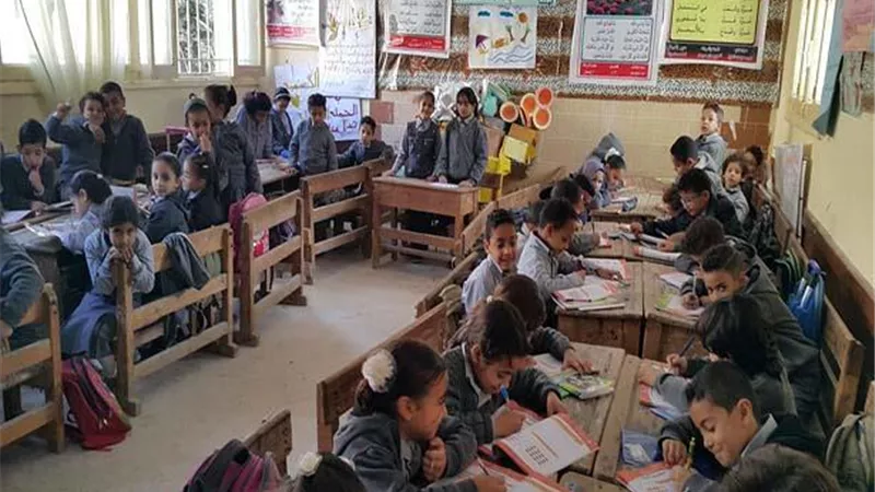 انتظام الدراسة بجميع مدارس سوهاج في ثاني أيام العام الدراسي الجديد