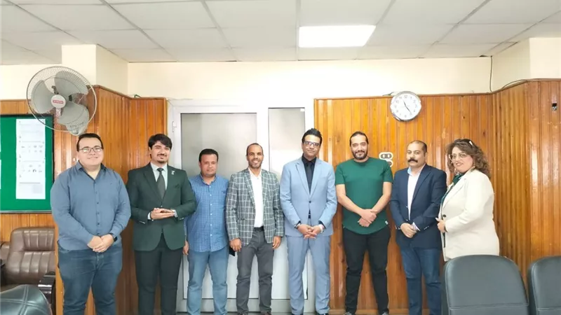 وكيل صحة سوهاج يستقبل وفد حملة بشبابها لبحث سبل التعاون