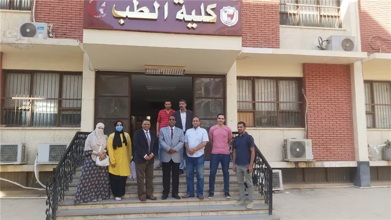 قافلة طبية لجامعة سوهاج بمؤسسة البنين بحي الكوثر