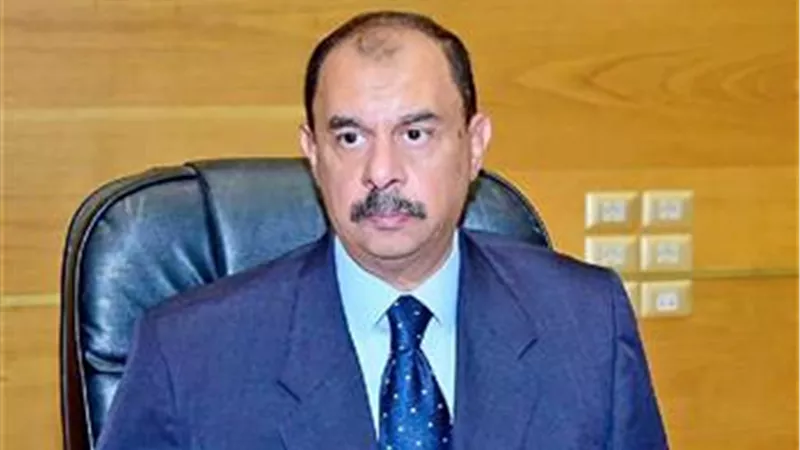 محافظ سوهاج يقرر تشكيل لجنة لفحص الطلبات المقدمة لنقل وندب المعلمات المغتربات 