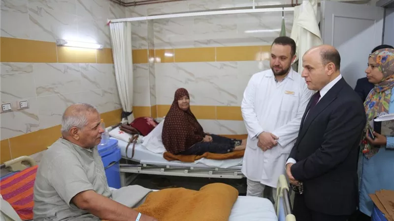 محافظ كفرالشيخ: يتفقد الأقسام الداخلية لمستشفى العبور