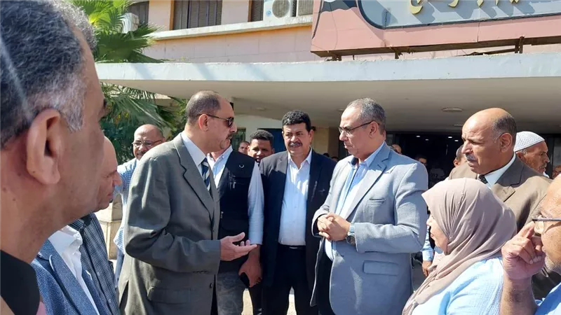 محافظ سوهاج يحيل المتغيبين بمديرية التربية والتعليم للتحقيق