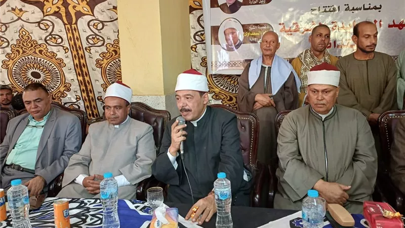 رئيس منطقة سوهاج الأزهرية يفتتح معهد العمايدة الابتدائي الأزهري