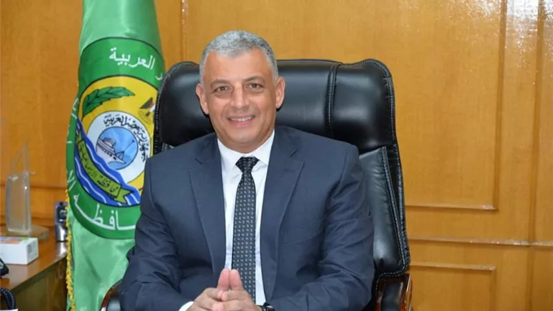 محافظ الإسماعيلية يقرر فتح شواطئ وأندية المحافظة غدًا مجانًا بمناسبة العيد القومي