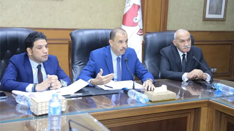 محافظ سوهاج يترأس اجتماع المجلس التنفيذي