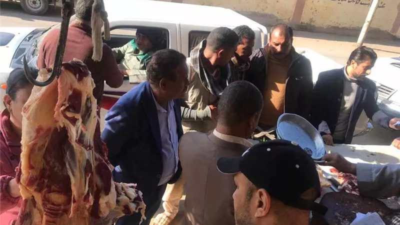 حملات مكثفة على الأسواق والمخابز وضبط 168 مخالفة بسوهاج 