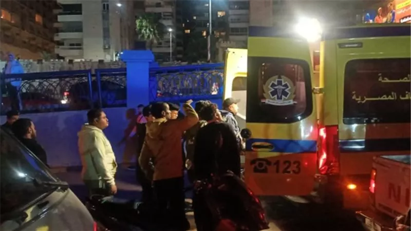 نيران لا تهدأ.. حريق بـ«كافيه» تحت الإنشاء بجوار نادي المعلمين بكورنيش الإسكندرية