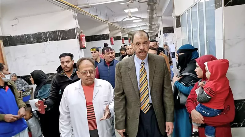 محافظ سوهاج يتفقد مدينة العرائس والمستشفى العام ويوجه بتحسين الخدمات
