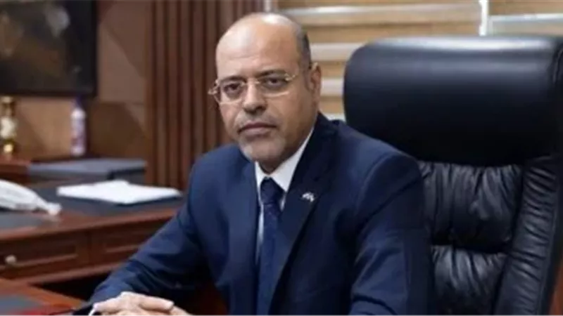 وزير العمل: السبت المُقبل إجازة للعاملين بالقطاع الخاص بمناسبة ذكرى ثورة 25 يناير وعيد الشرطة
