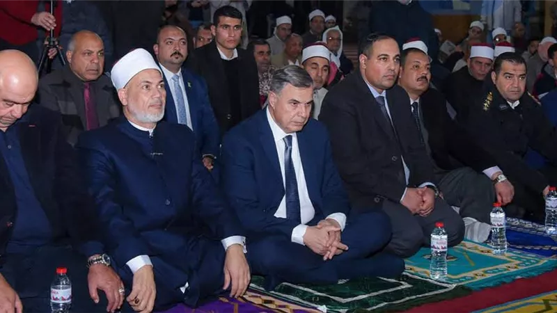 محافظ الإسكندرية يشهد الاحتفال بذكرى الإسراء والمعراج بمسجد المرسي أبو العباس