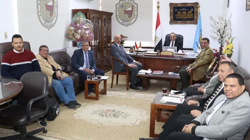 بمشاركة 500 طالب وطالبة.. جامعة سوهاج تنظم دورة تدريبية عن محو الأمية وتعليم الكبار