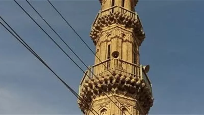 إختل توازنه.. مصرع عامل سقط من أعلى مئذنة مسجد بالإسكندرية 