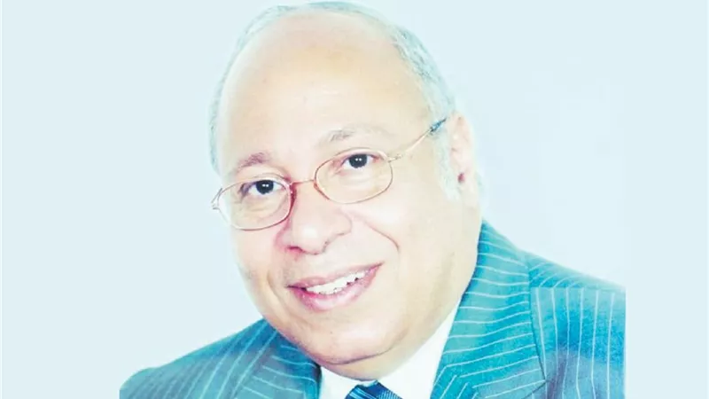  رئيس مهموم بمصالح الفقراء والمتعطلين عن العمل لابد أن ينال التقدير والاحترام