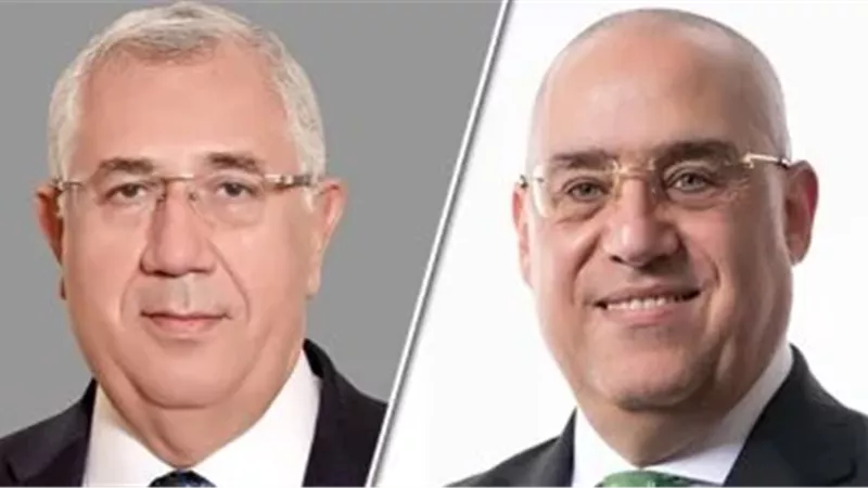 عاصم الجزار رئيسا لحزب الجبهة الوطنية والسيد القصير أمينا عاما