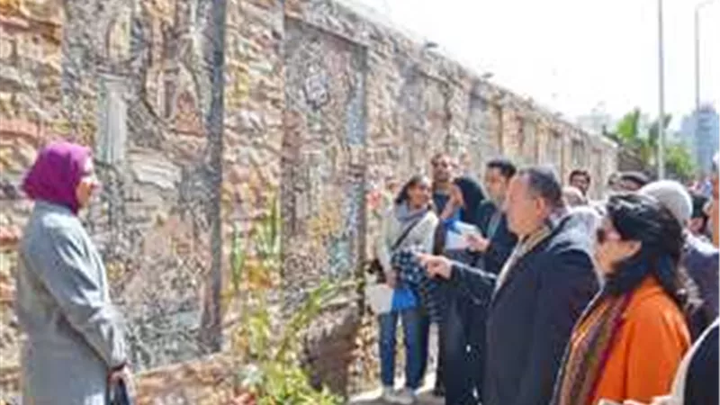 رئيس جامعة الإسكندرية يفتتح جدارية 