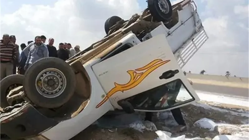 مصرع شخص وإصابة آخر في انقلاب سيارة على طريق أخميم الزراعي الشرقي بسوهاج