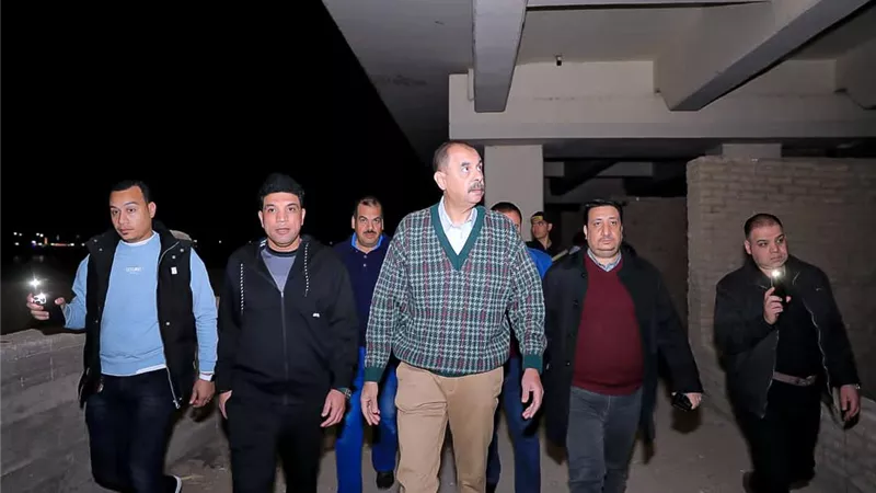 محافظ سوهاج يتفقد المرسى السياحي بالكورنيش الغربي ويوجه بتطويره