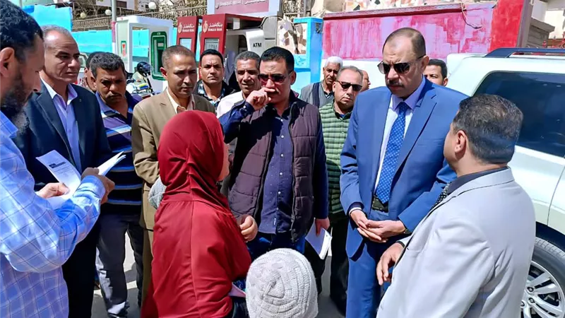 محافظ سوهاج يتفقد مركز ومدينة جهينة ويتابع مستوى الخدمات المقدمة للمواطنين 