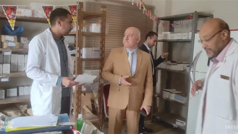 وكيل صحة القليوبية يتفقد عدد من المنشآت الصحية بالخانكة لمتابعة سير العمل خلال عيد الفطر