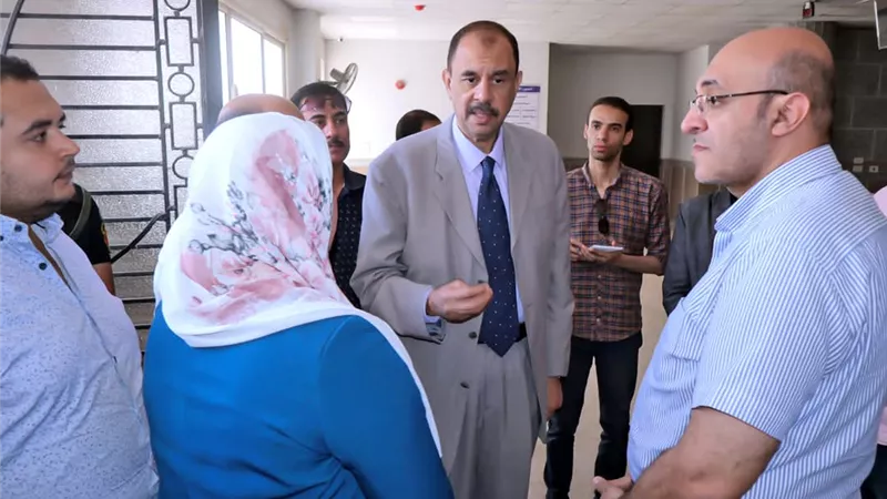 محافظ سوهاج يتفقد مركز الكوثر الطبي ويوجه بخطة عاجلة لتشغيله