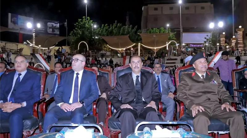 محافظ سوهاج يشهد فعاليات احتفالية العيد القومي بالمسرح الروماني