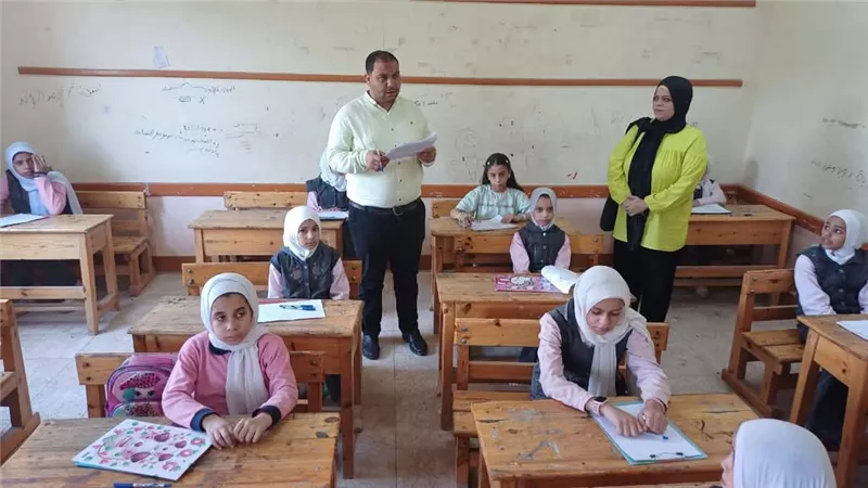الهدوء يسود امتحانات الفصل الدراسى الثانى لطلاب النقل بمعاهد سوهاج الأزهرية 