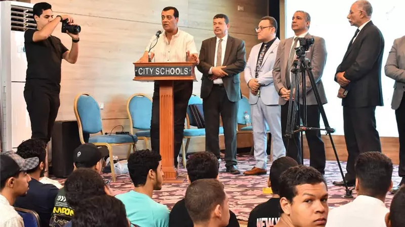 مدير تعليم سوهاج يشهد ختام فعاليات مبادرة 