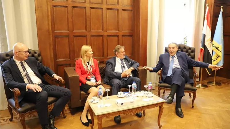 رئيس «تجارية الإسكندرية» يلتقى وفدًا تجاريًا بولنديًا لبحث التعاون الاقتصادي المشترك