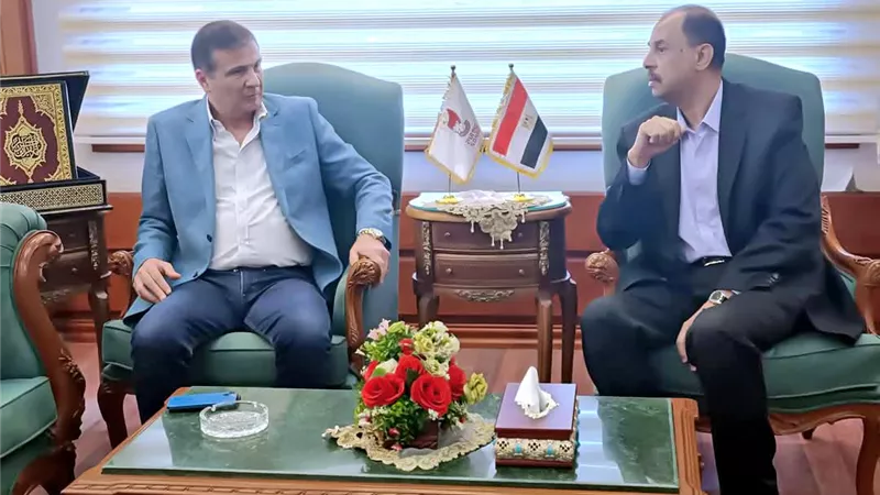 وزير الزراعة يبحث مع محافظ سوهاج سبل تعزيز التنمية الزراعية ودعم المزارعين بالمحافظة