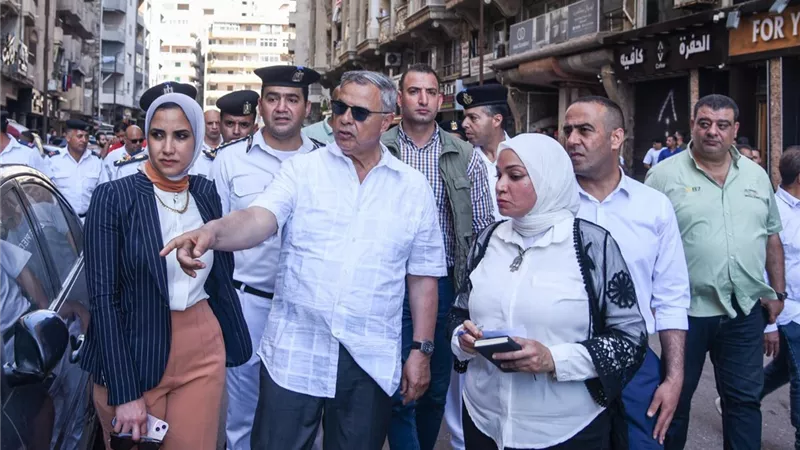 في جولة مفاجئة.. محافظ الإسكندرية يتابع تنفيذ قرارات الغلق والإزالة الصادرة للمنشآت المخالفة