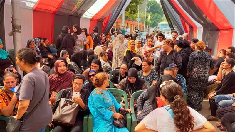حشود وطوابير.. مشهد انتخابي مشرف للشباب في العمرانية
