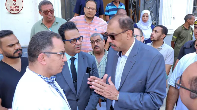 محافظ سوهاج يتفقد مستشفى سوهاج التعليمي ويوجه بتقديم الرعاية اللازمة للمرضى  