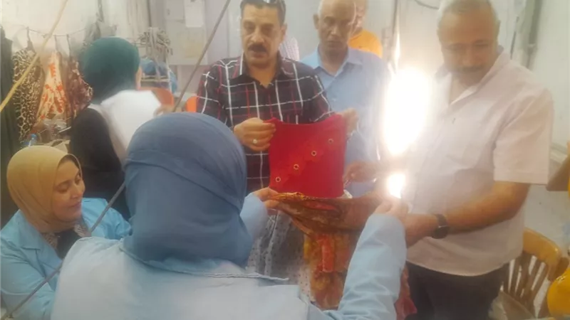 العمل بأسيوط: متابعة اختبارات دورة التفصيل والخياطة بقرى 