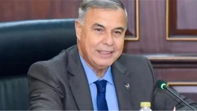 محافظة الإسكندرية تستعرض جاهزية تطبيق منظومة التأمين الصحي الشامل