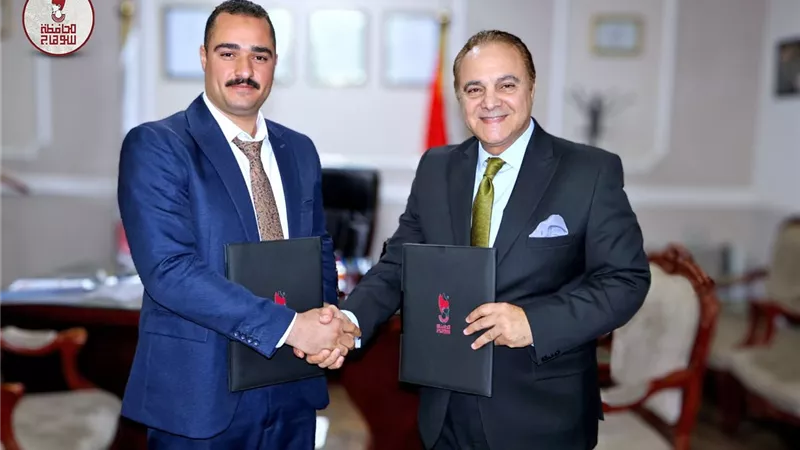 سكرتير عام سوهاج يوقع عقداً لإقامة أول فندق خمس نجوم بالمحافظة