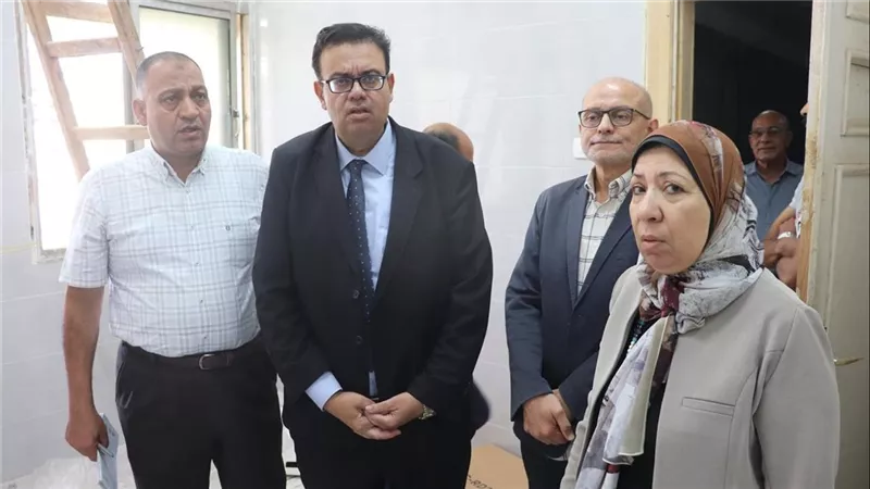 القائم بأعمال عميد طب طنطا يتفقد تجهيزات معمل السموم والمخدرات بقسم الطب الشرعي