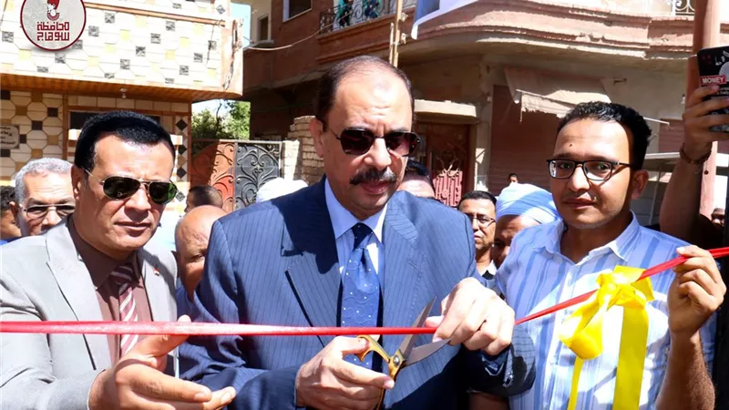 محافظ سوهاج يفتتح مدرسة الشهيد 