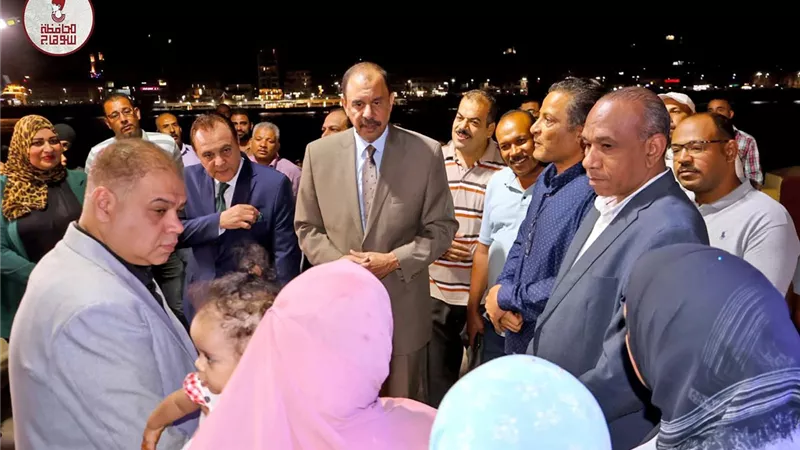 محافظ سوهاج يشيد بسرعة إنجاز تطوير ممشى الكورنيش الشرقي
