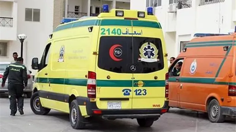 بالأسماء.. ارتفاع أعداد مصابي حادث تصادم ميكروباص معلمي سوهاج إلى 14 شخصًا