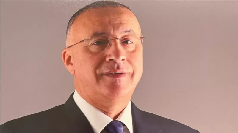 عاصم سليمان يكتب: «الجمهورية الجديدة تبني مجدها» .