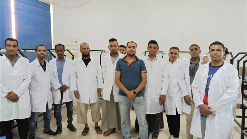 وزارة العمل: تسليم شهادات إتمام التدريب المهني لصيانة المحمول بأسيوط 