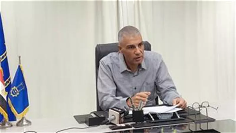 محافظ أسوان يعتمد حركة محليات موسعة لرفع كفاءة العمل التنفيذي