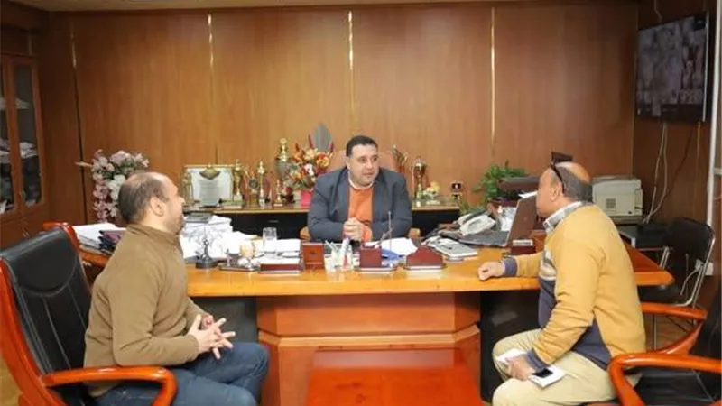 مياه البحيرة تنتهي من توصيل خط مياه جديد بقرية 